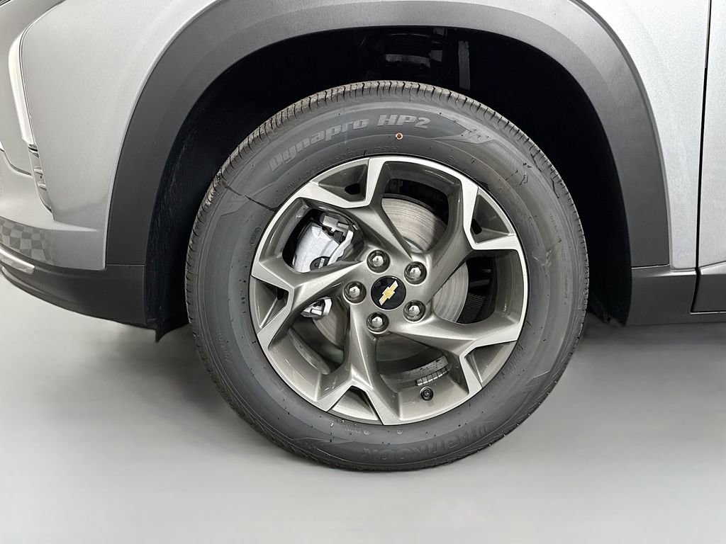 New 2026 Chevrolet Trax LT w/ Driver Confidence Package image 28