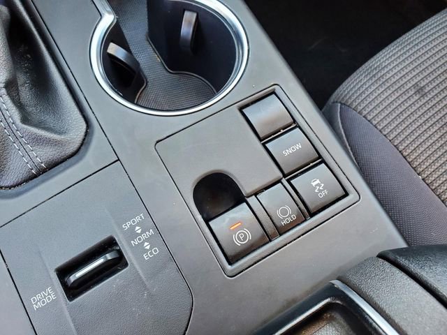 Used 2024 Toyota Highlander LE image 22