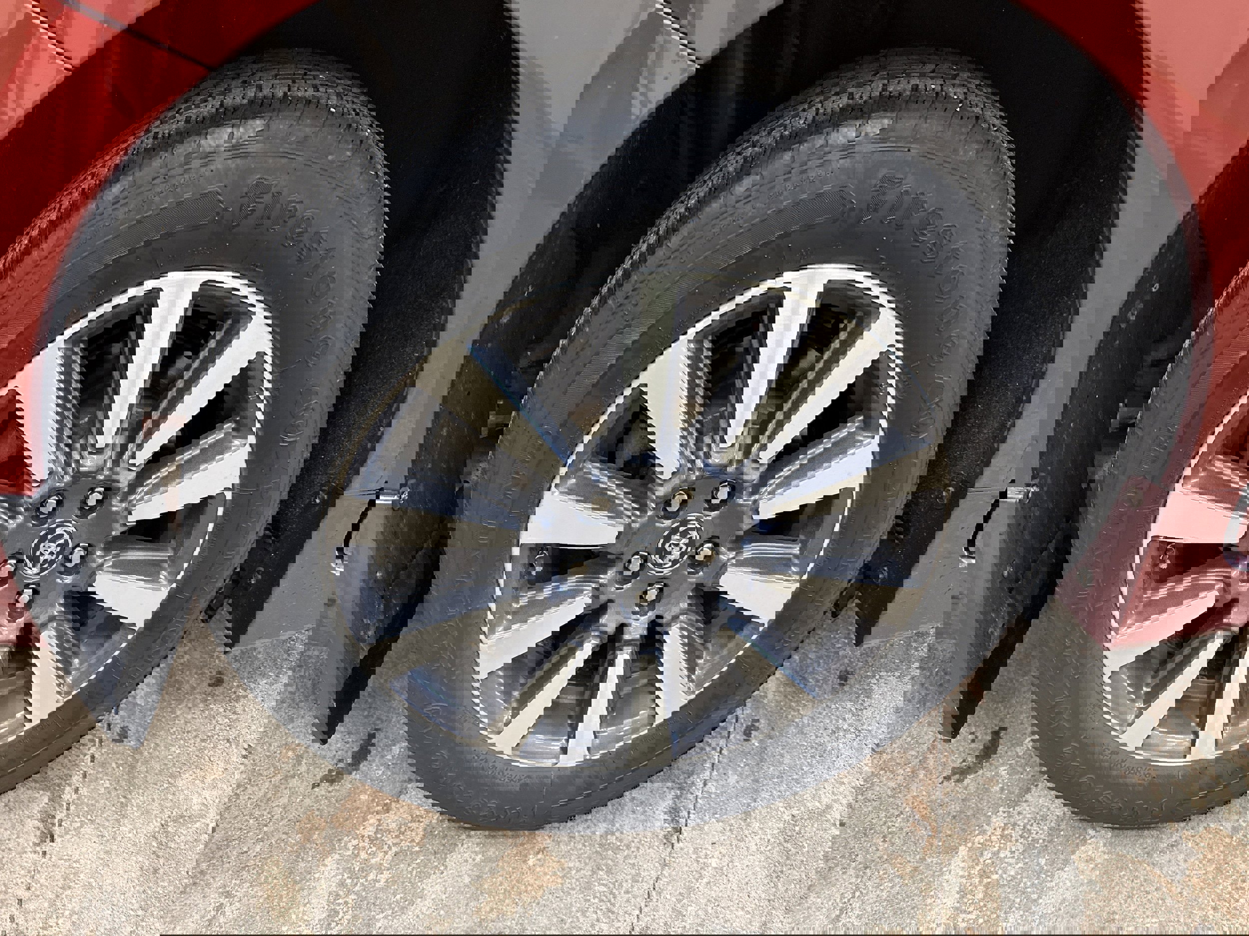 Used 2018 Toyota Sienna XLE w/ XLE Navigation Package image 12