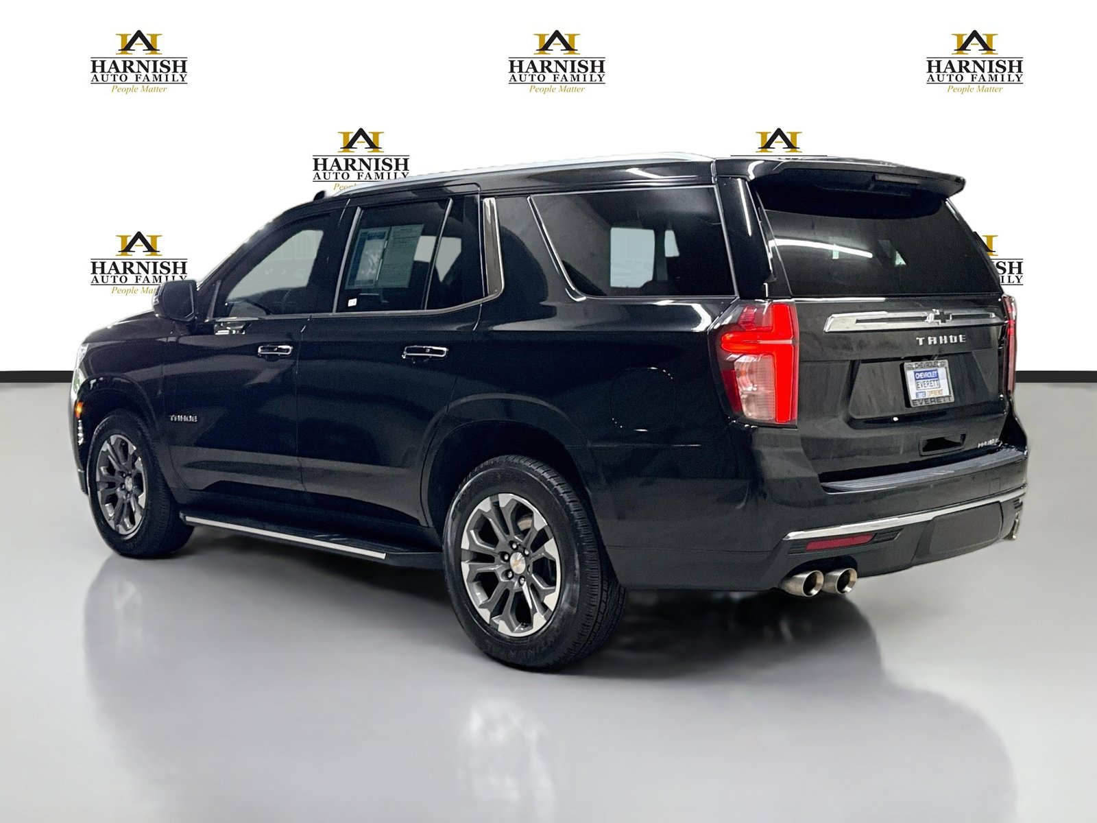 Used 2023 Chevrolet Tahoe Premier AWD/4WD image 9