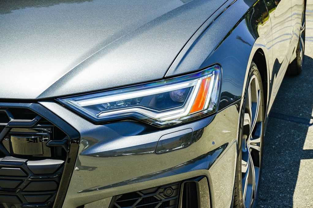 Used 2025 Audi S6 Premium Plus AWD/4WD image 7