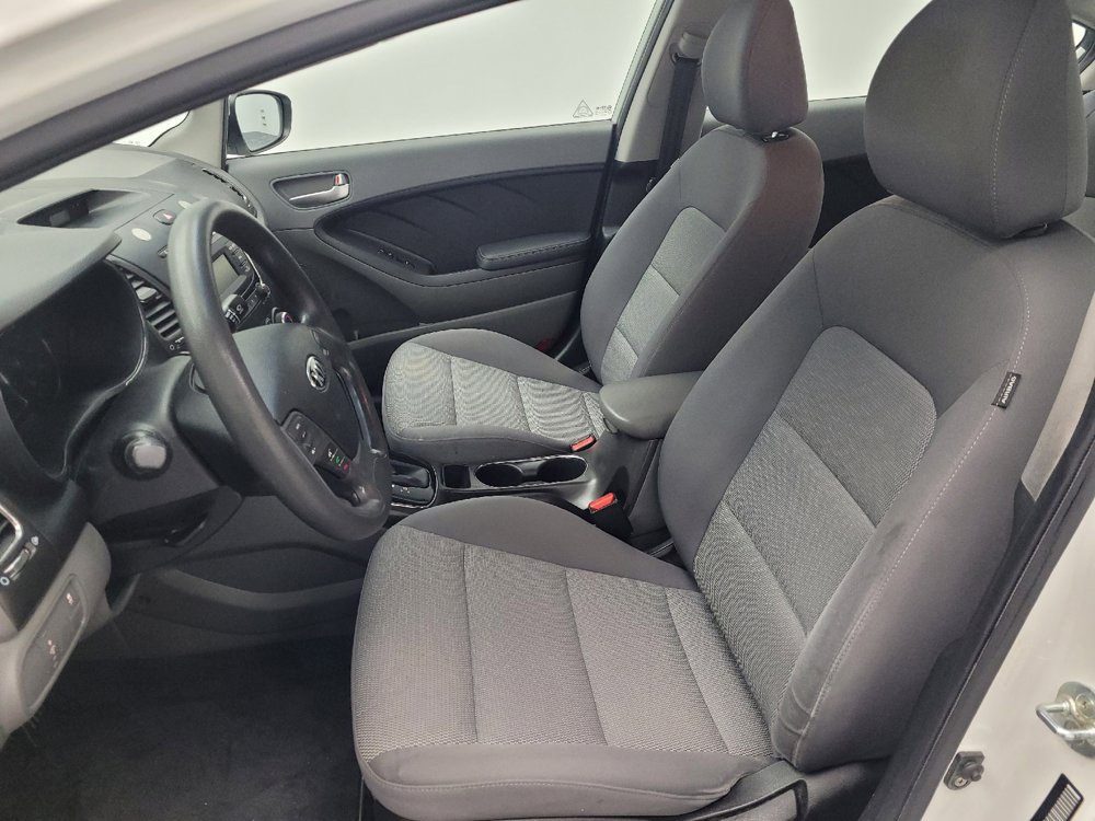 Used 2017 Kia Forte LX image 17