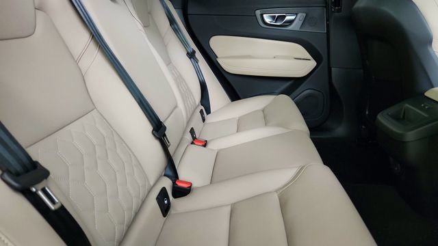 New 2026 Volvo XC60 B5 Plus w/ Climate Package AWD/4WD image 33