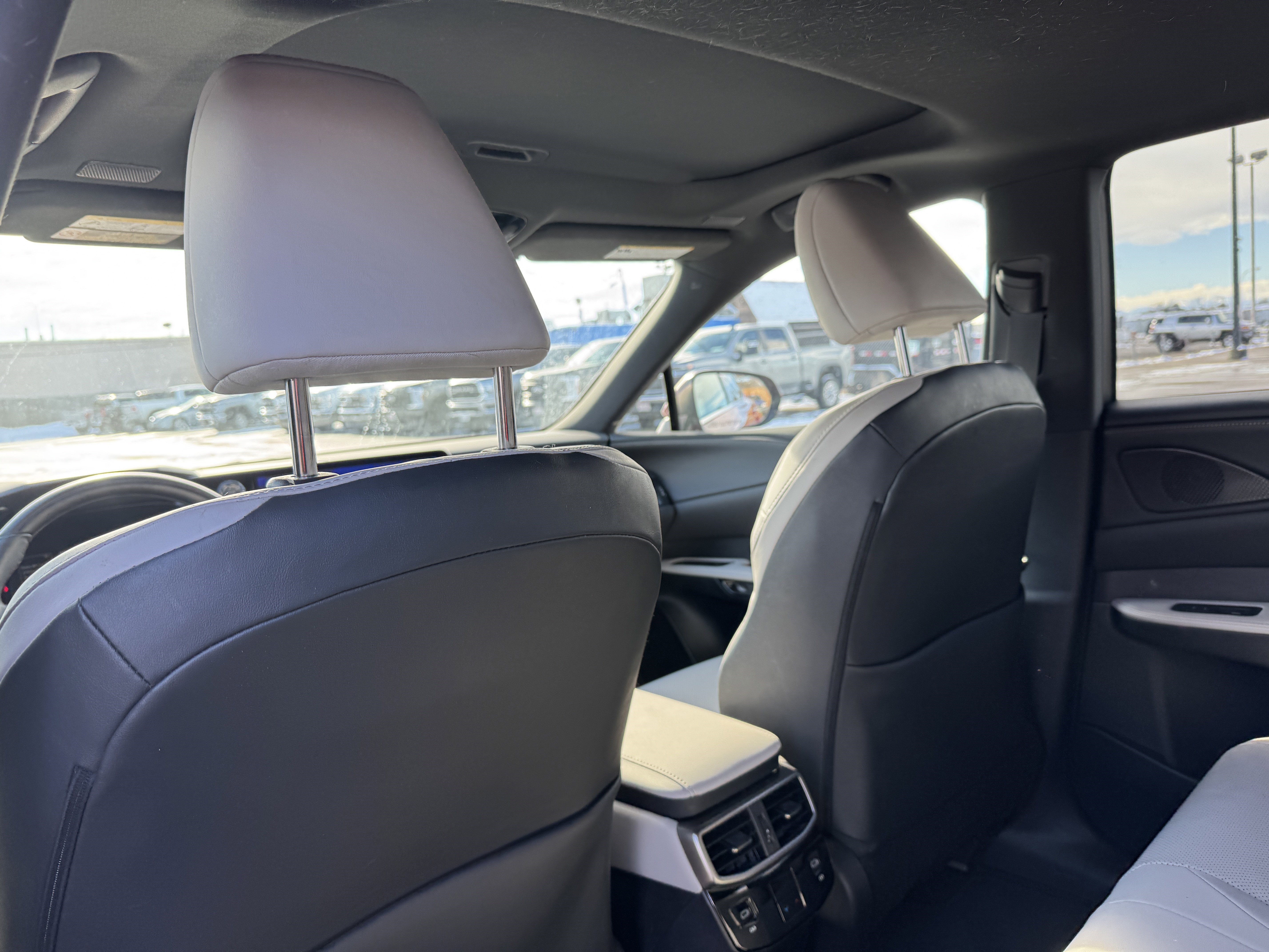 Used 2024 Lexus RX 350 Premium image 15