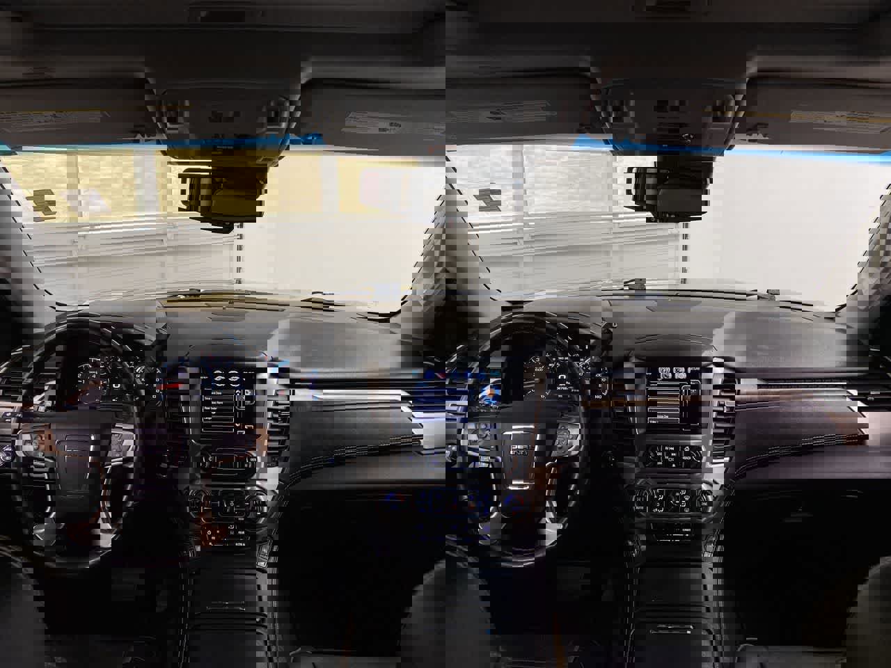 Used 2019 GMC Yukon XL Denali w/ Denali Ultimate Package image 12