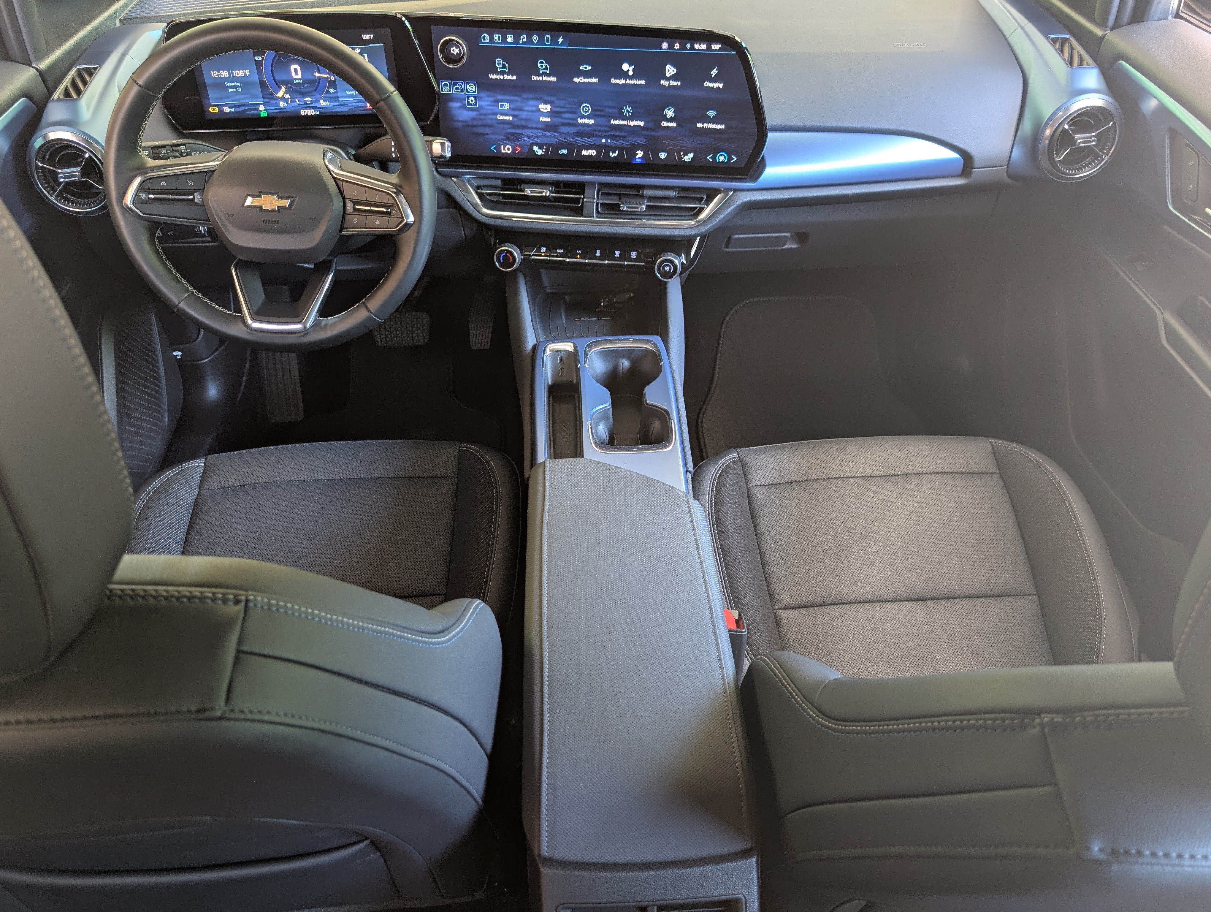 Used 2025 Chevrolet Equinox EV LT w/ Convenience Package FWD image 22