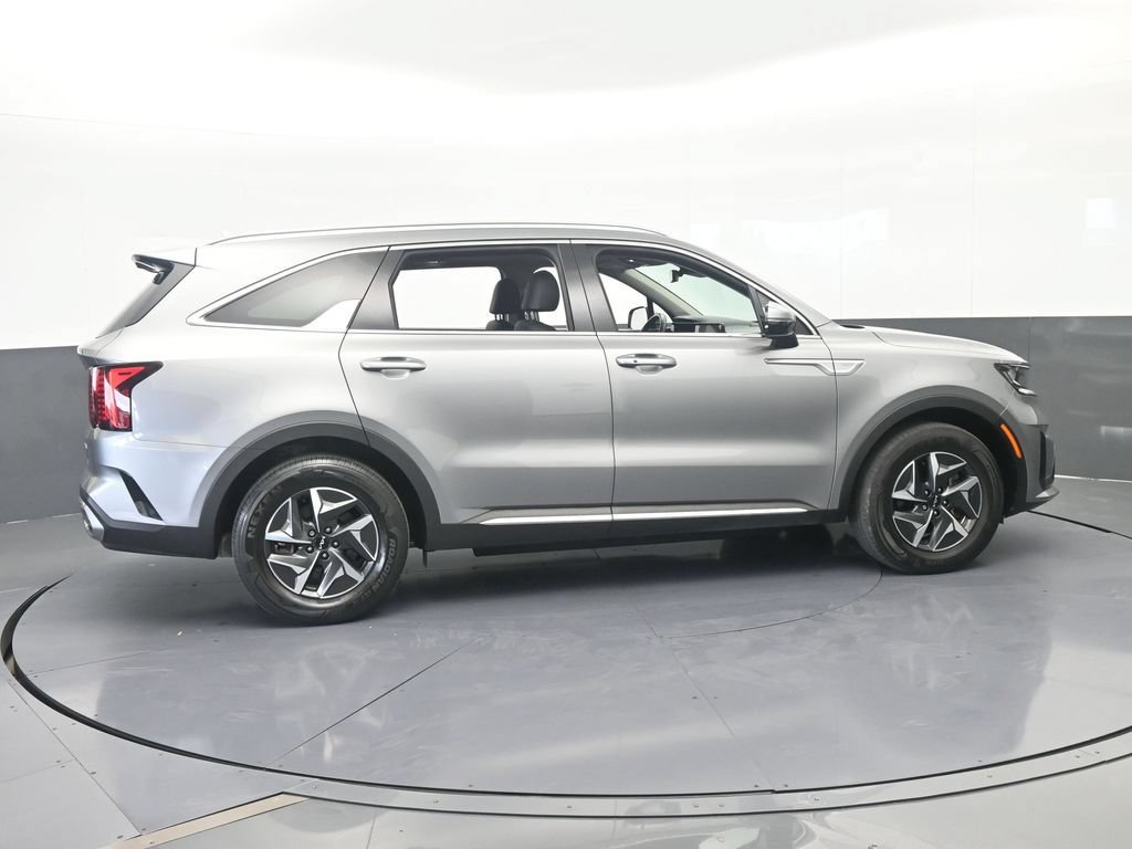 Used 2023 Kia Sorento EX w/ Panoramic Sunroof Package FWD image 7
