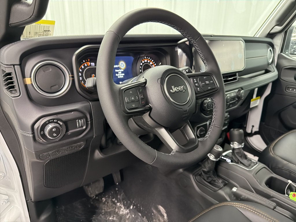 New 2026 Jeep Gladiator Sport AWD/4WD image 15