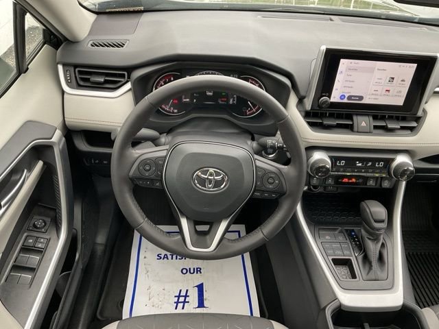Used 2025 Toyota RAV4 XLE w/ Convenience Package image 20