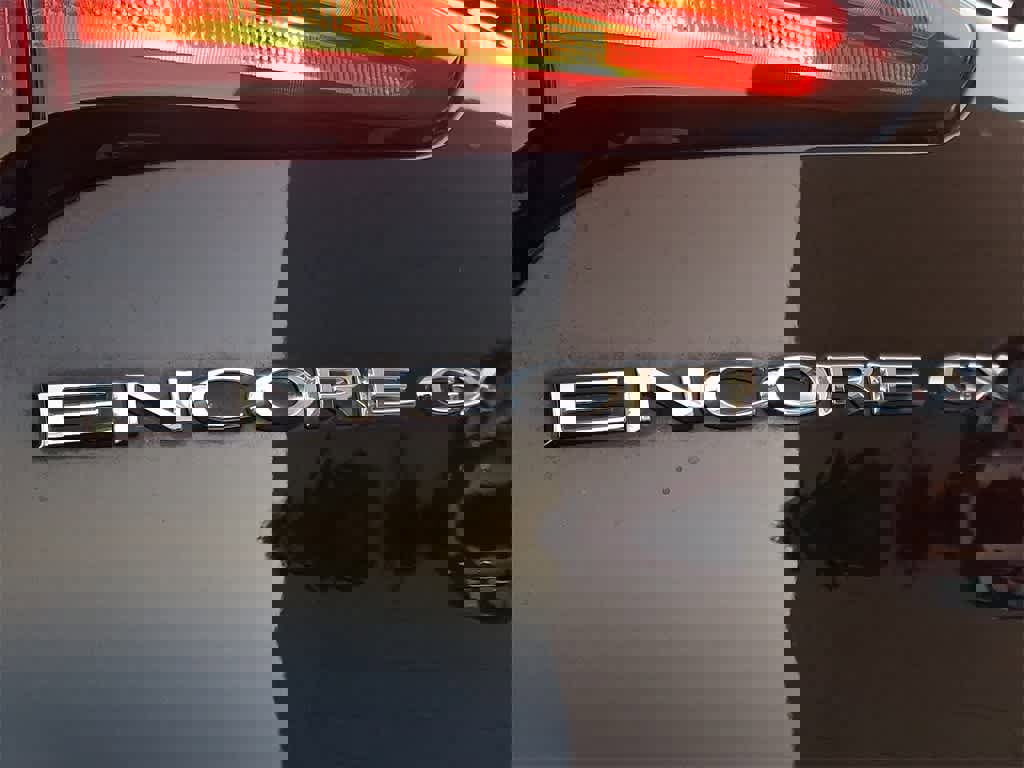 Used 2021 Buick Encore GX Select image 30