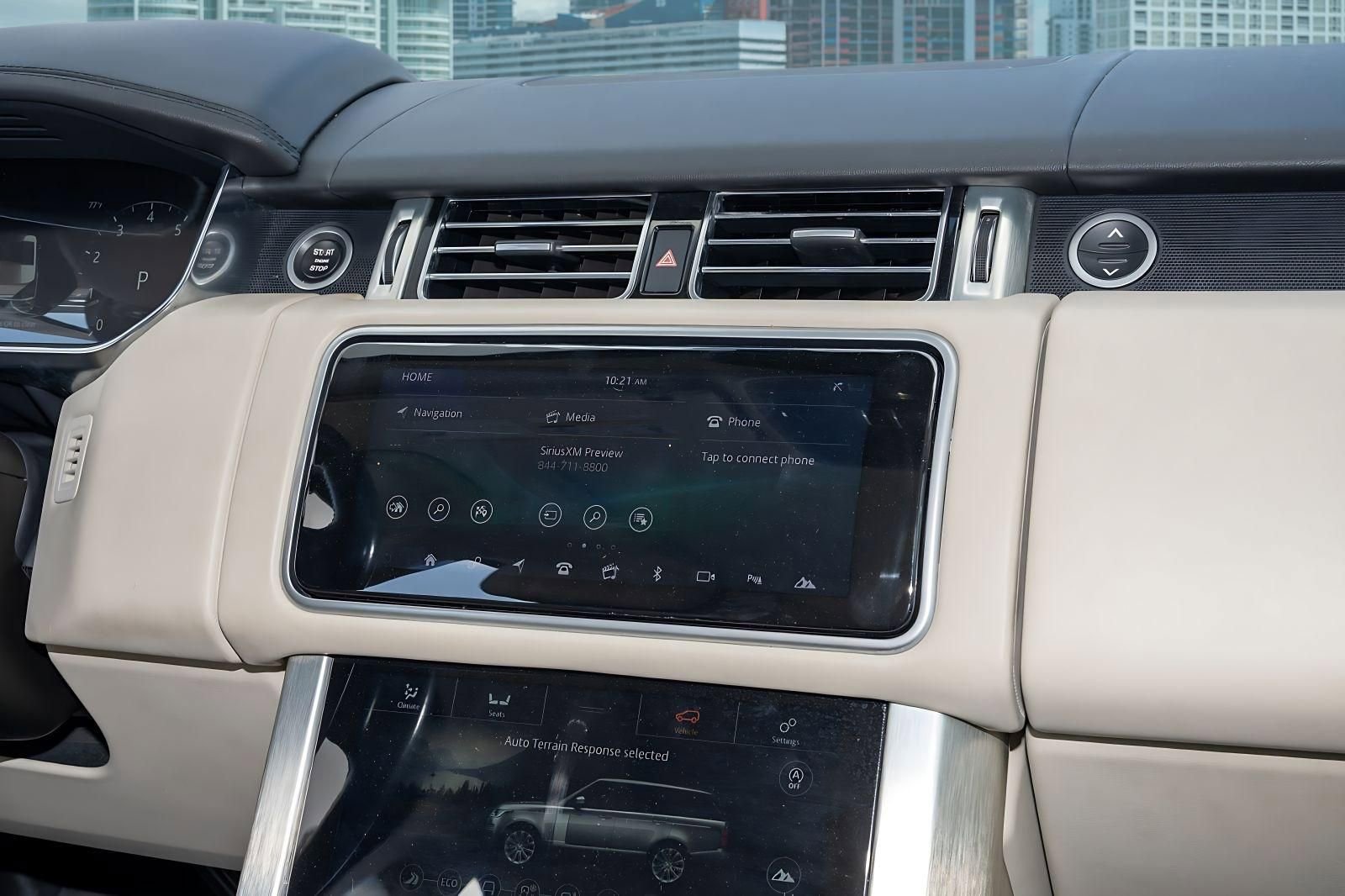 Used 2018 Land Rover Range Rover Supercharged AWD/4WD image 23