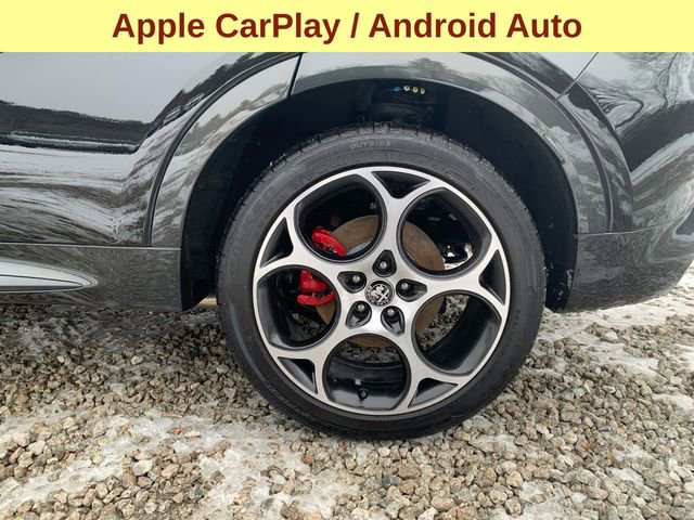Used 2024 Alfa Romeo Tonale Veloce w/ Premium Interior Package image 9