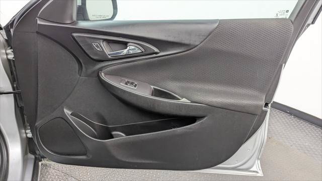 Used 2022 Chevrolet Malibu LT FWD image 22