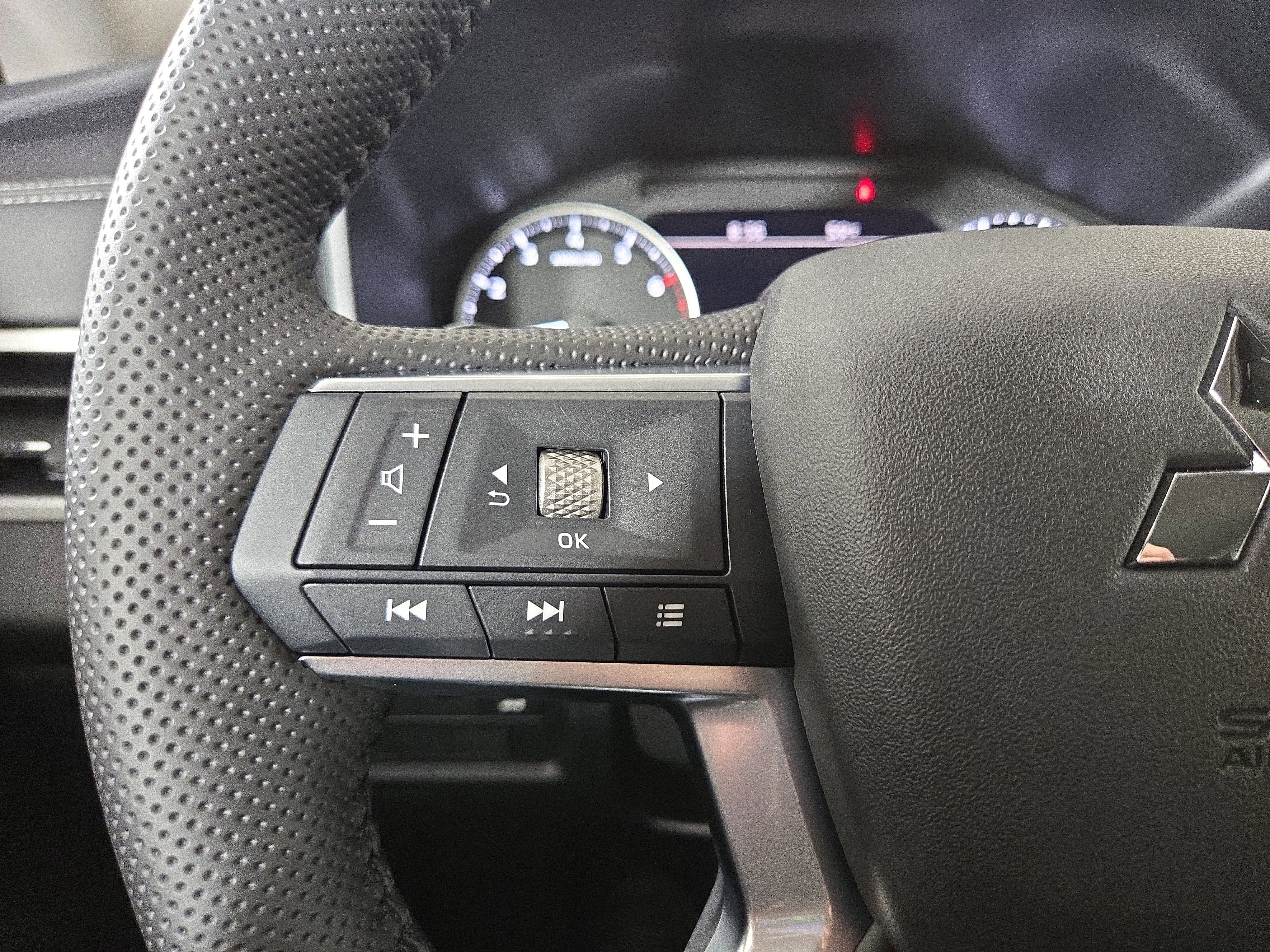 New 2026 Mitsubishi Outlander SE AWD/4WD image 14