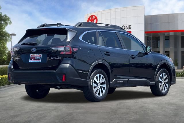 Used 2022 Subaru Outback Premium AWD/4WD image 4