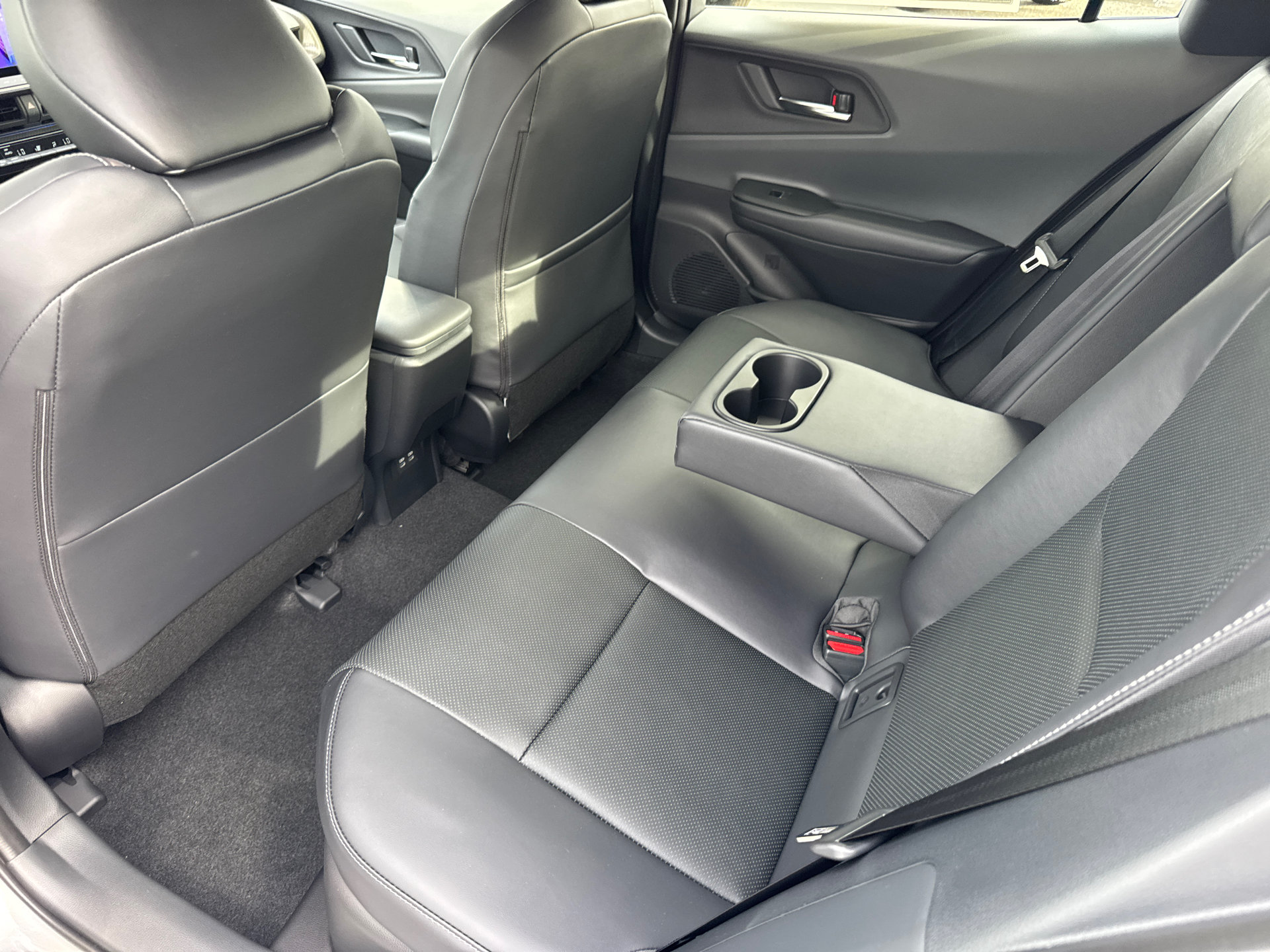 New 2027 Toyota Prius XLE FWD image 20