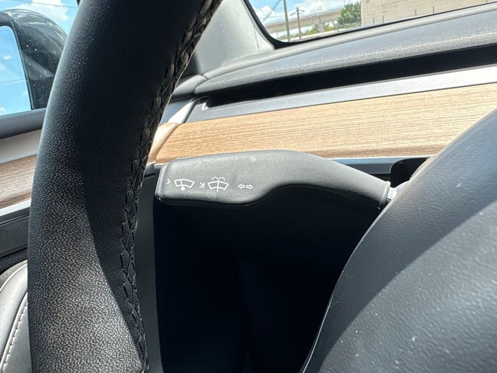 Used 2023 Tesla Model Y Long Range AWD/4WD image 26