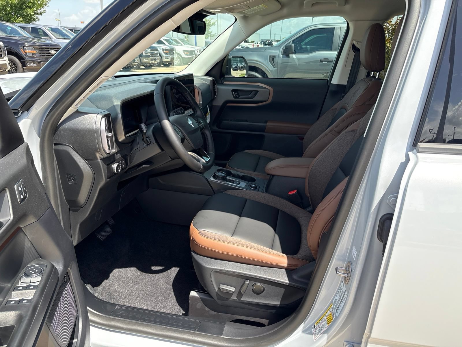 New 2026 Ford Bronco Sport Outer Banks w/ Outer Banks Tech Package+ AWD/4WD image 15