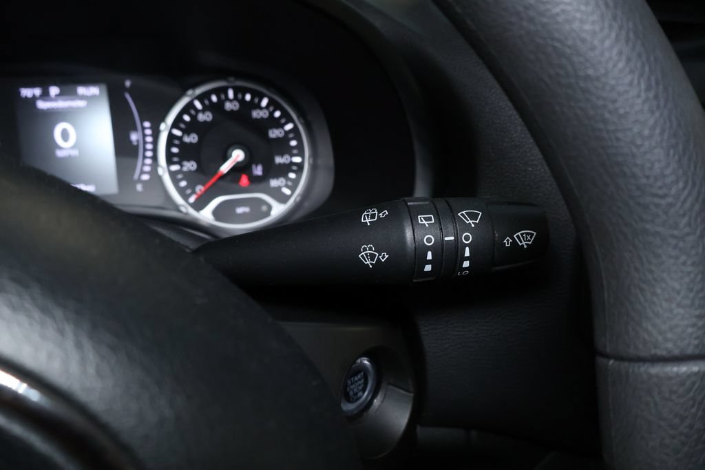 Used 2023 Jeep Renegade Latitude AWD/4WD image 23