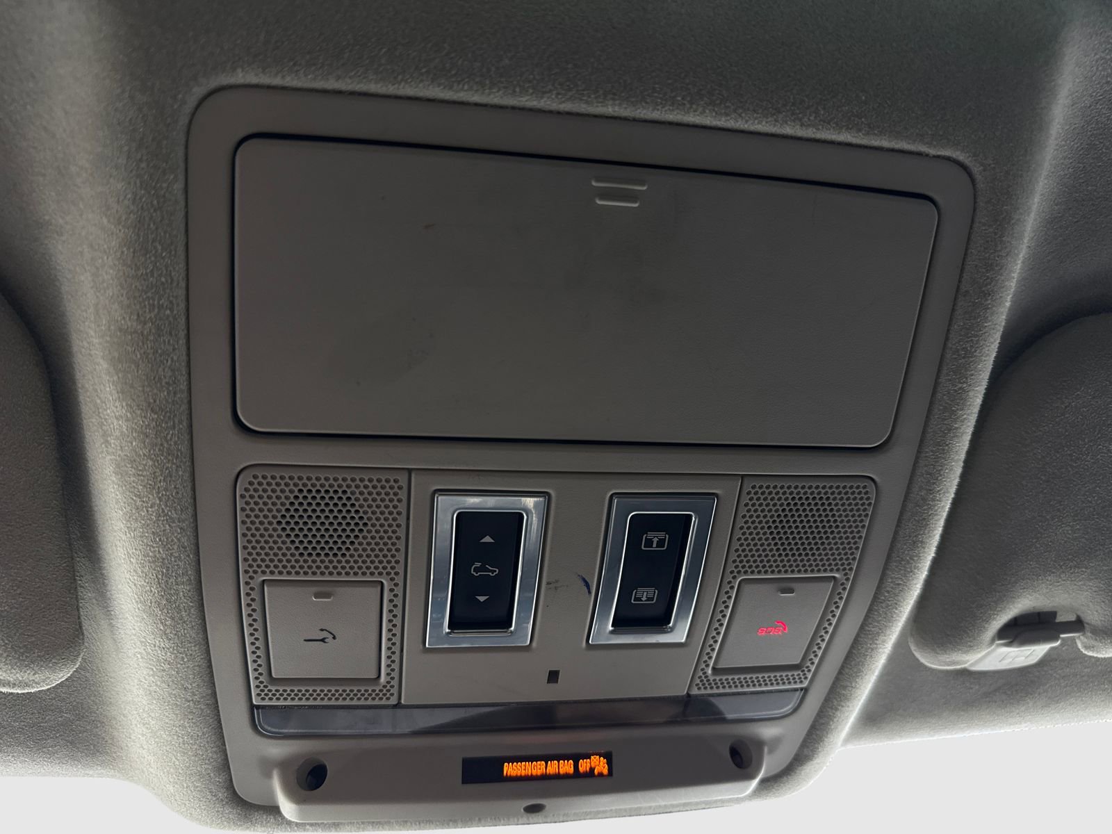 Used 2020 Jaguar F-PACE Prestige image 33