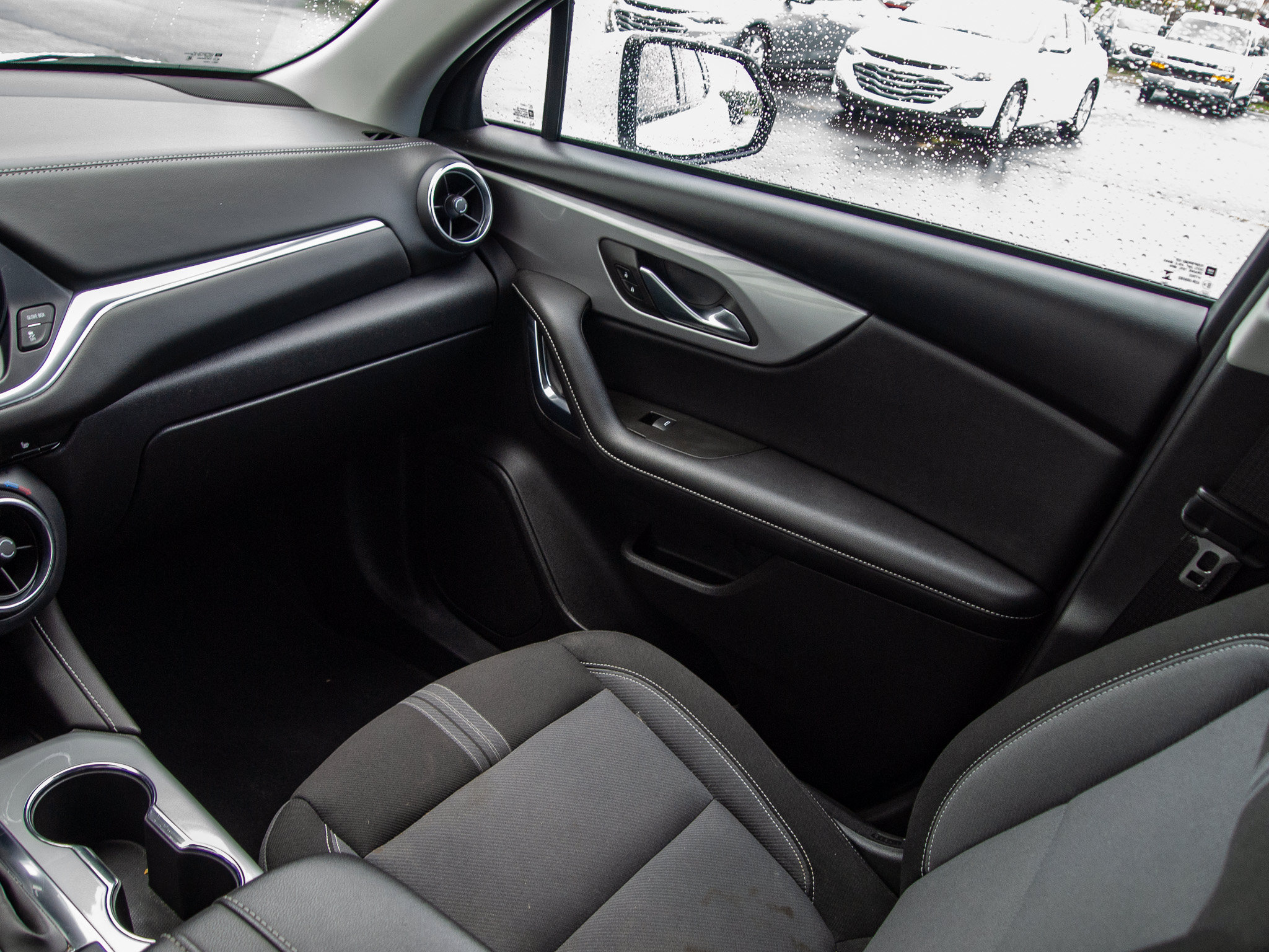 Used 2024 Chevrolet Blazer LT FWD image 15
