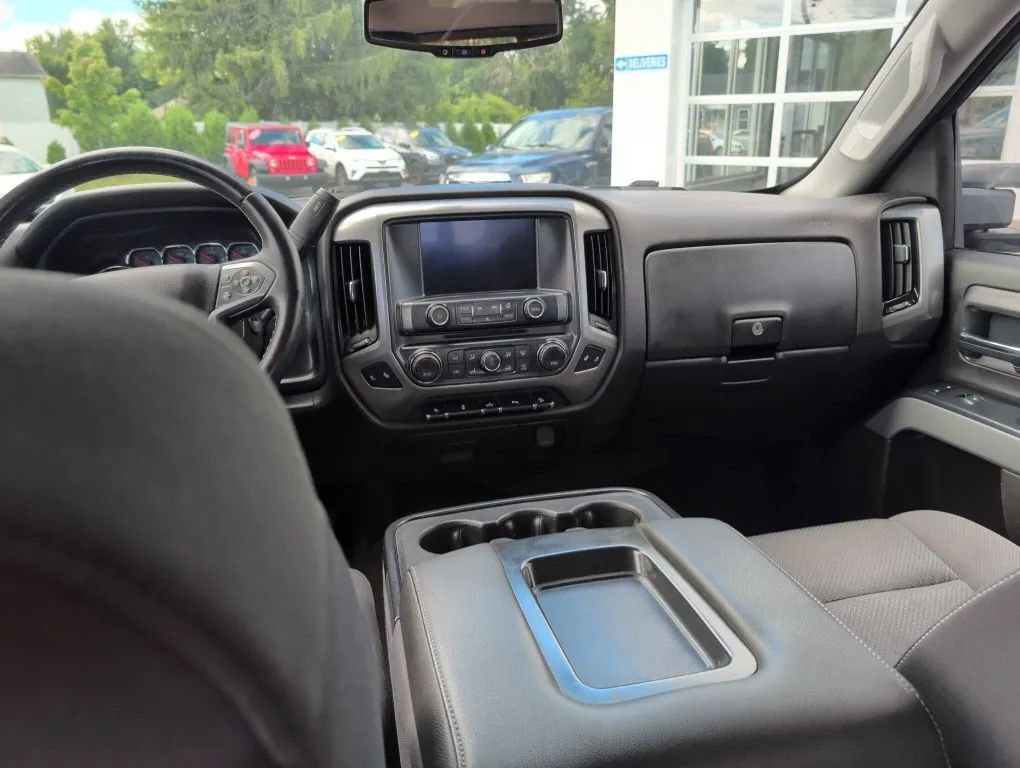 Used 2018 Chevrolet Silverado 1500 LT w/ All Star Edition AWD/4WD image 14