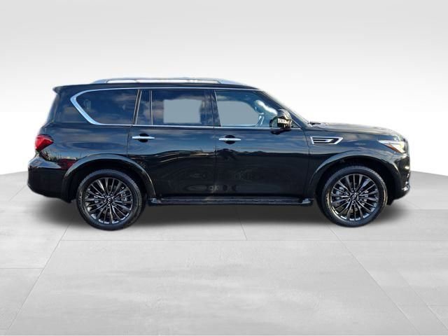 Used 2024 INFINITI QX80 Sensory image 11