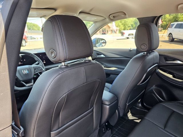 Used 2026 Buick Encore GX Sport Touring w/ Advanced Technology Package FWD image 25