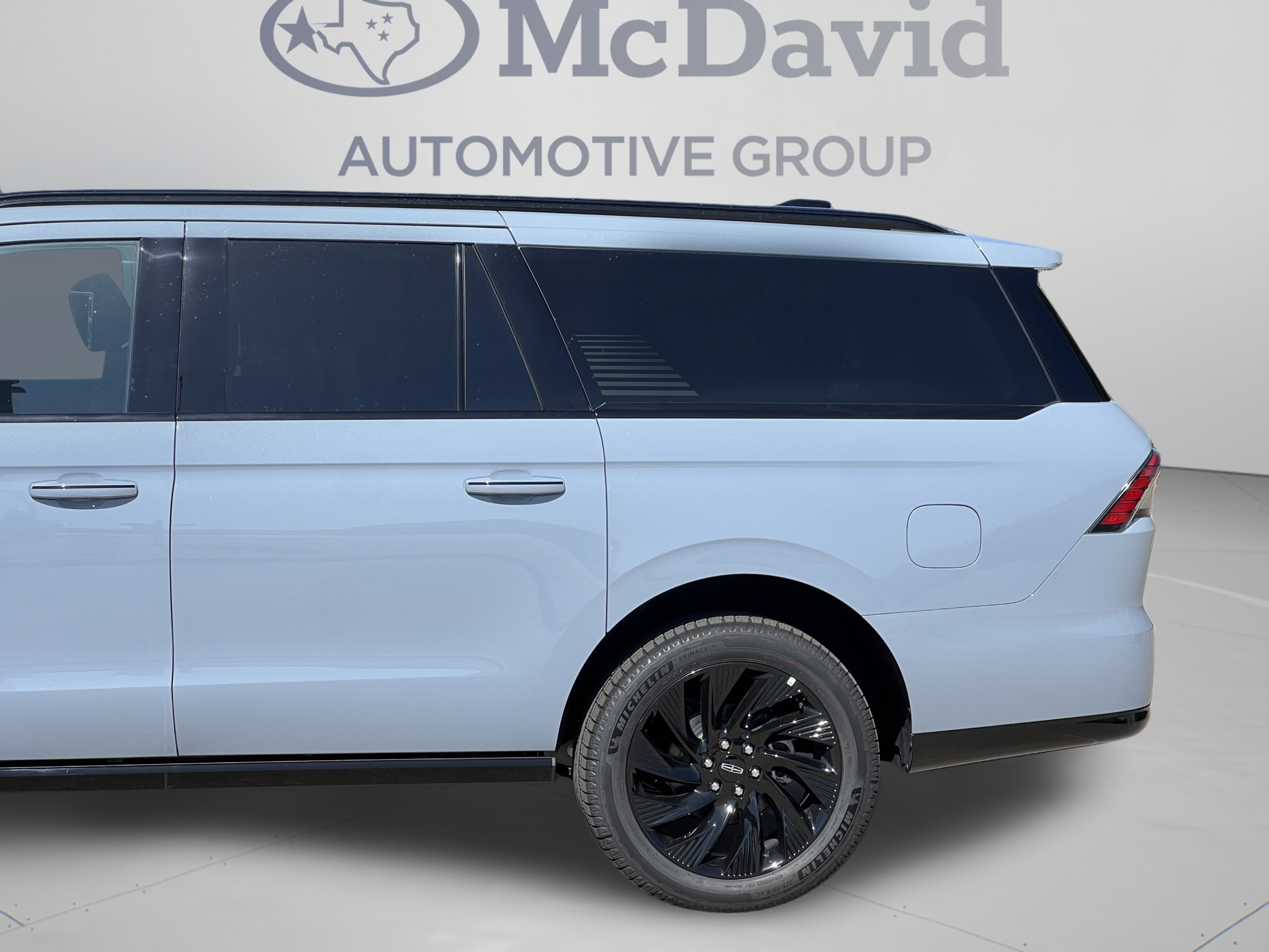 New 2027 Lincoln Navigator L Reserve w/ Jet Appearance Package AWD/4WD image 30