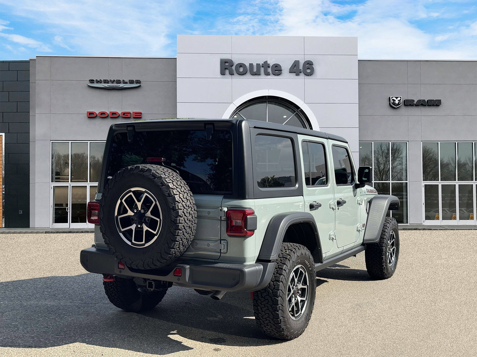 Used 2024 Jeep Wrangler Unlimited Rubicon w/ Technology Group AWD/4WD image 5