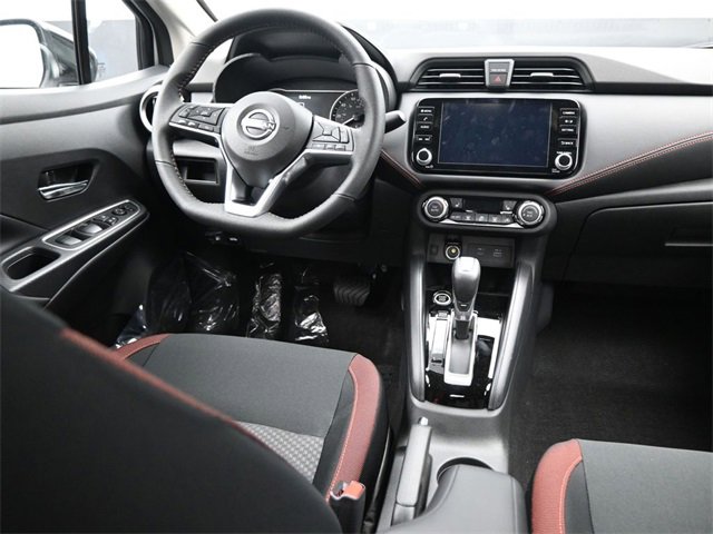New 2025 Nissan Versa SR w/ Trunk Package image 10