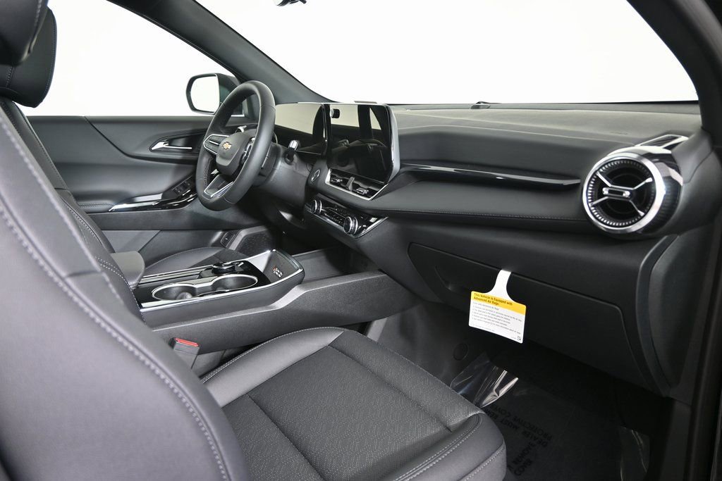 New 2026 Chevrolet Equinox LT w/ Convenience Package II image 14