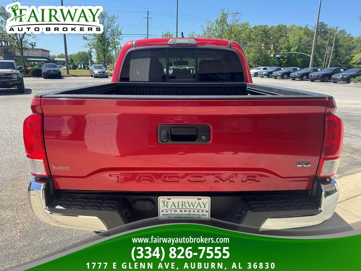 Used 2017 Toyota Tacoma SR5 w/ Tow Package image 7