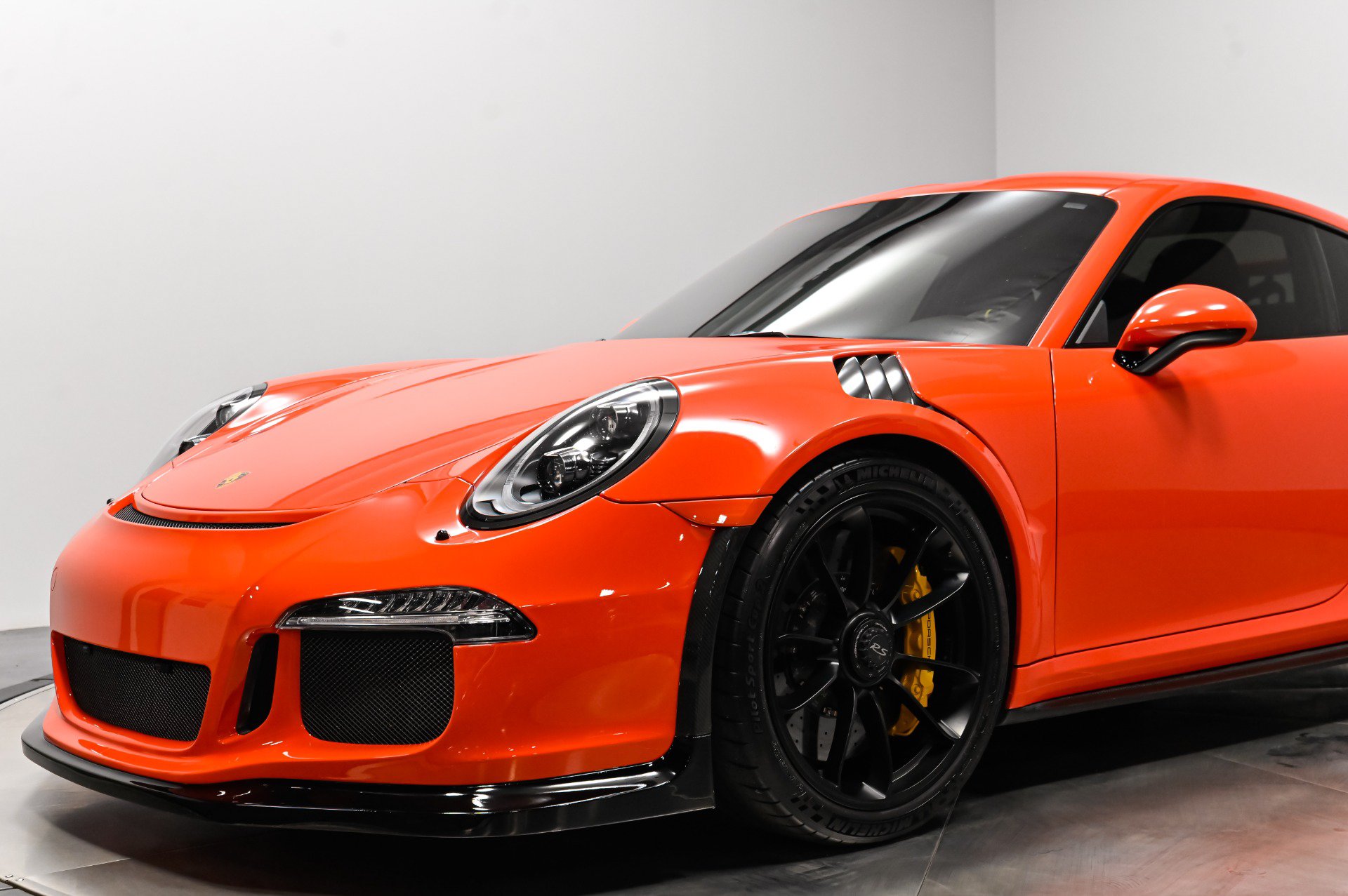 Used 2016 Porsche 911 GT3 RS RWD image 5