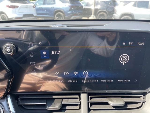 New 2026 Chevrolet Trax ACTIV w/ Sunroof Package FWD image 16