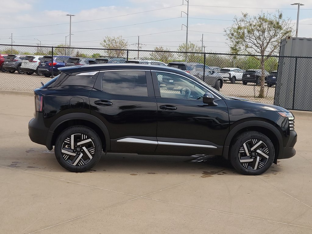 New 2026 Nissan Kicks SV w/ SV Premium Package FWD image 4
