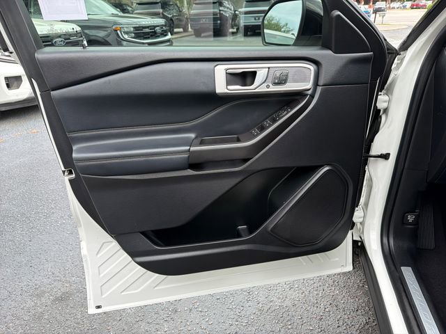 Used 2020 Ford Explorer Limited RWD image 13