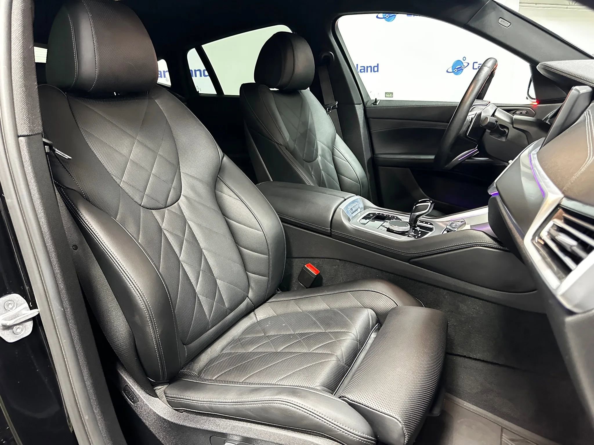 Used 2023 BMW X6 xDrive40i w/ Premium Package image 26