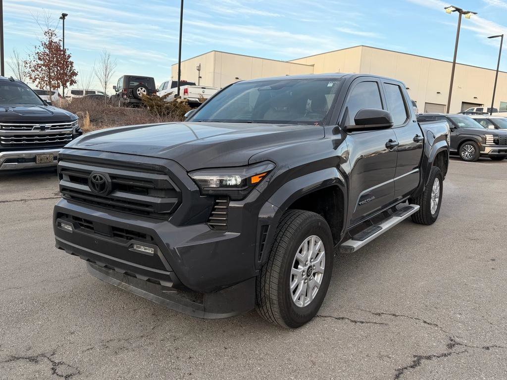 Used 2025 Toyota Tacoma SR5 image 1