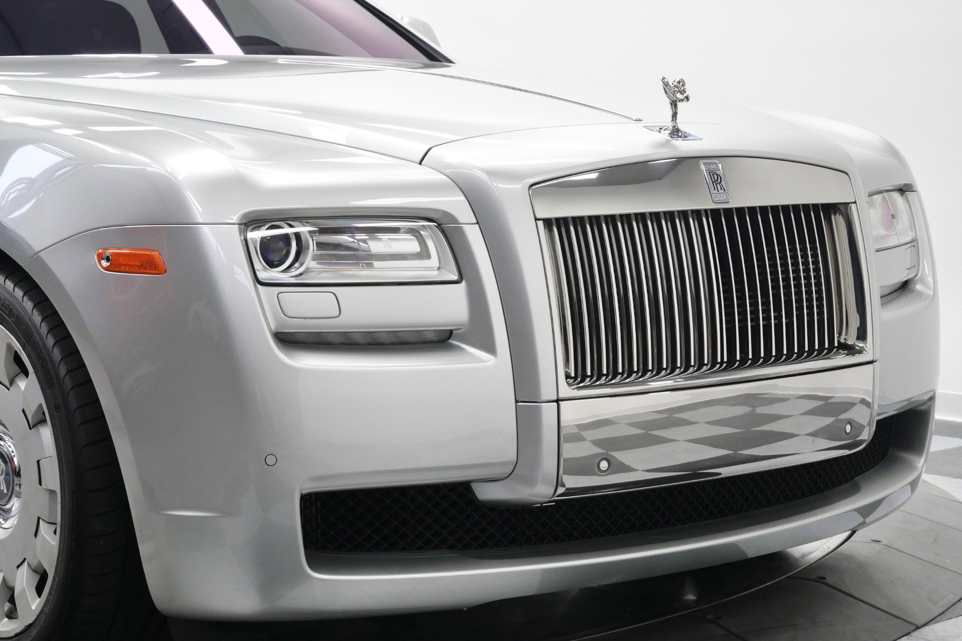 Used 2013 Rolls-Royce Ghost RWD image 44