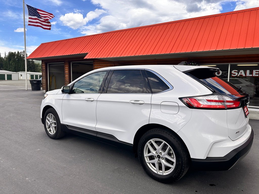 Used 2024 Ford Edge SEL image 10