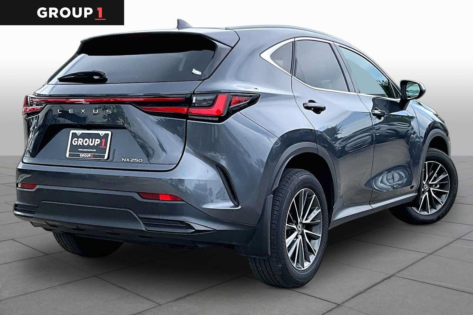 Used 2025 Lexus NX 250 FWD w/ Accessory Package (2T) image 11