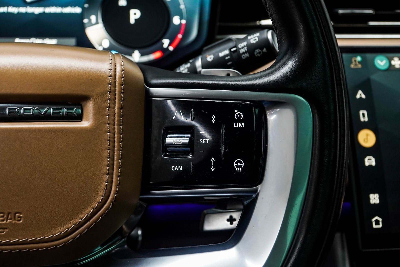 Used 2023 Land Rover Range Rover SE image 28