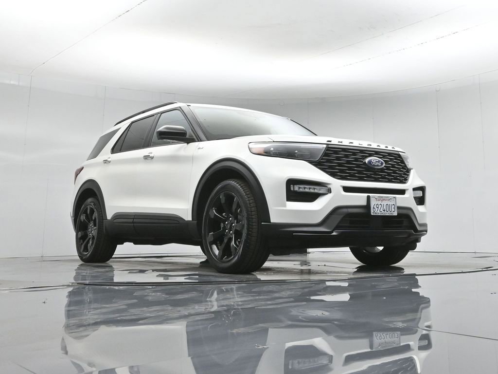 Used 2023 Ford Explorer ST-Line w/ Class IV Trailer Tow Package image 49