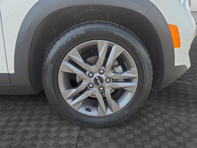 Used 2023 Kia Seltos S FWD image 35