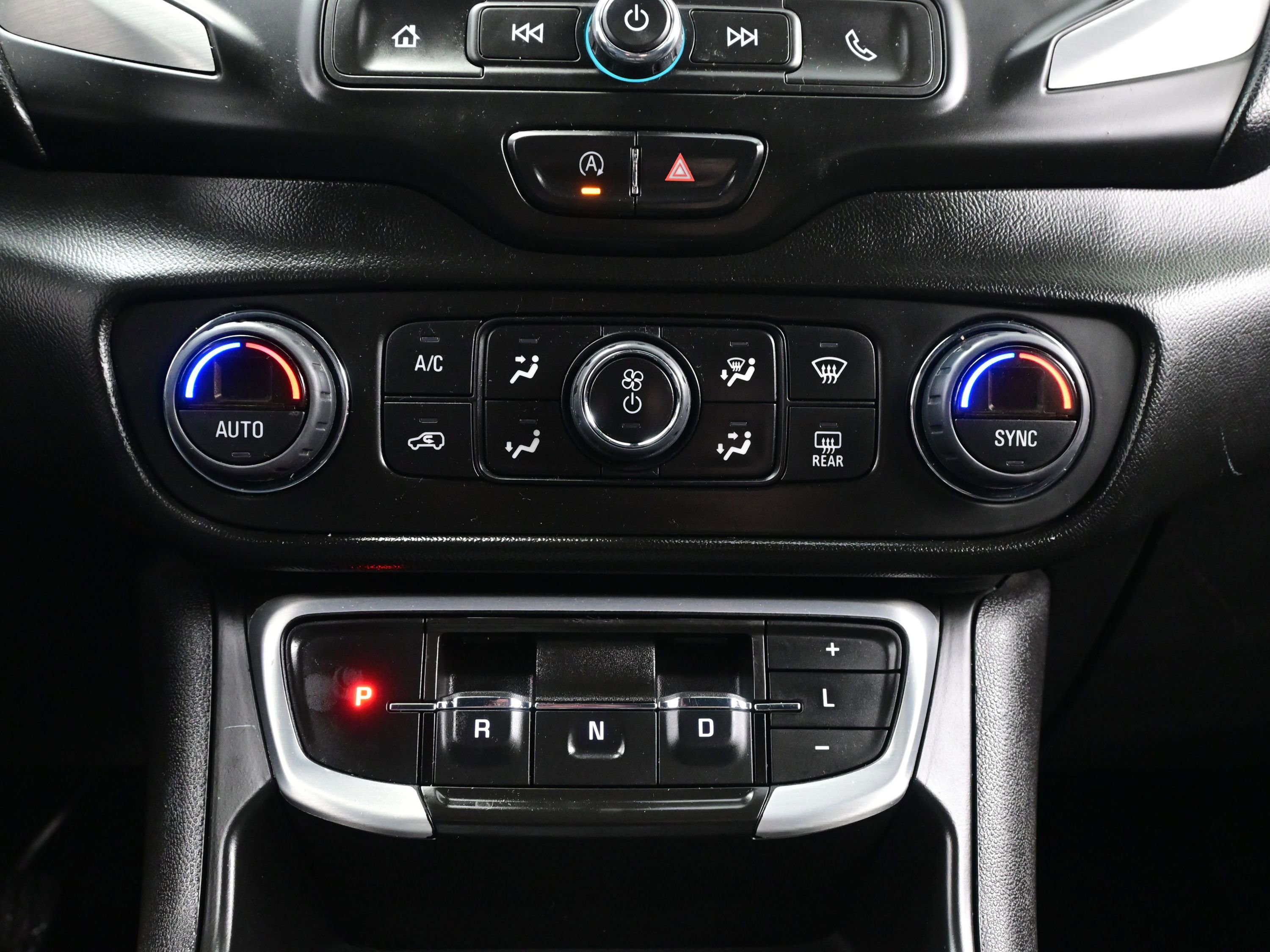 Used 2022 GMC Terrain SLE w/ Driver Convenience Package image 20