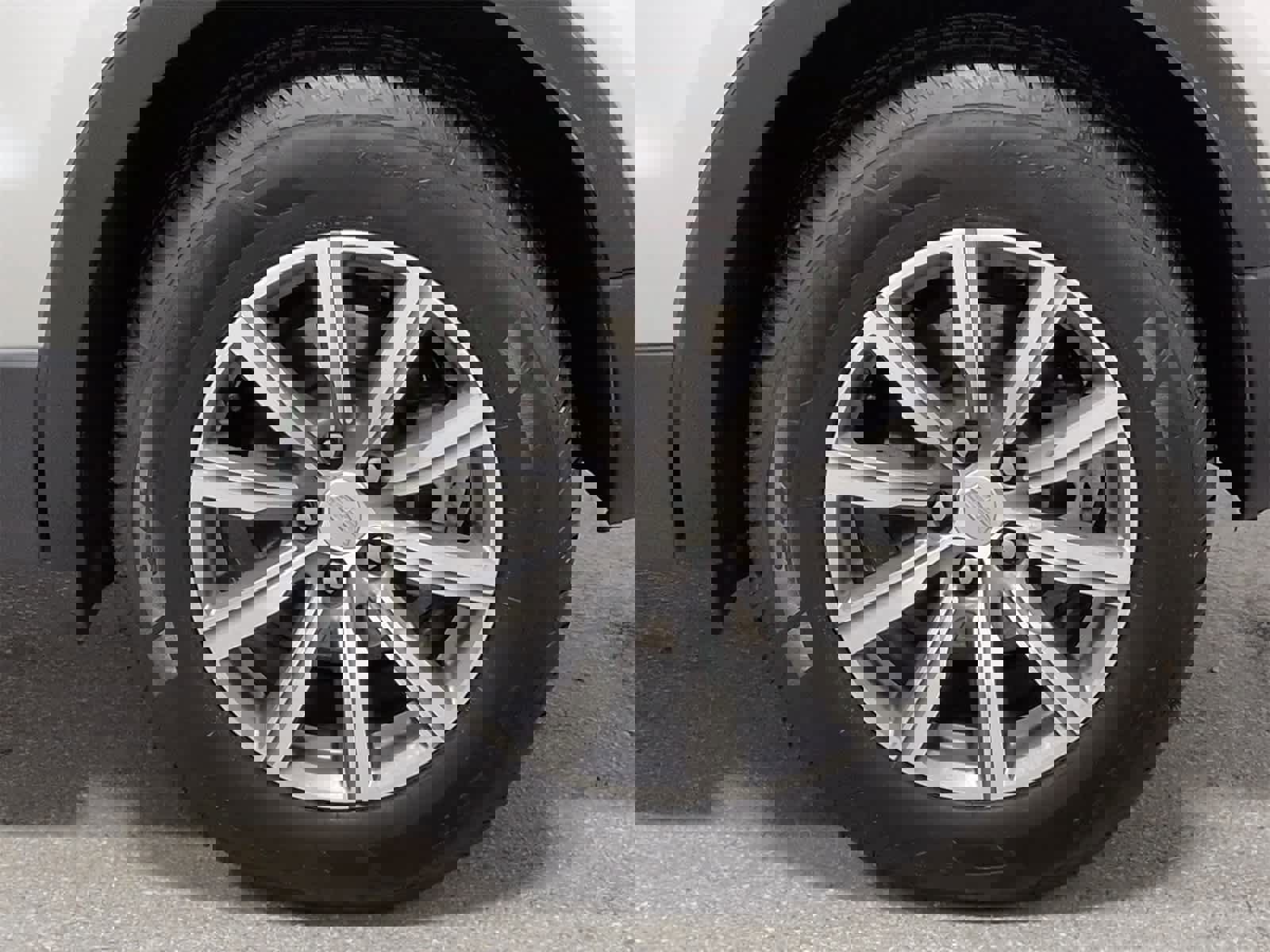 Used 2022 Cadillac XT4 Sport w/ Cold Weather Package image 14