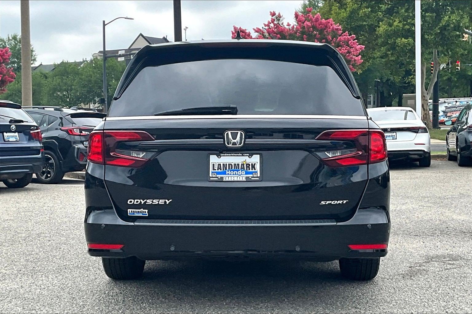 Used 2023 Honda Odyssey Sport image 4