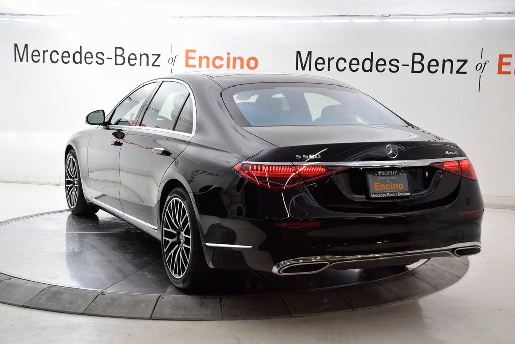 Used 2025 Mercedes-Benz S 580 4MATIC Sedan image 4