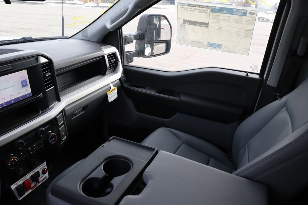 New 2026 Ford F550 4x4 Regular Cab Super Duty image 12